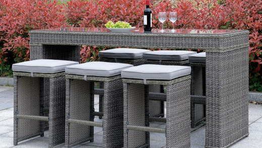 Embrace the Joy of Summertime Outdoor Entertaining